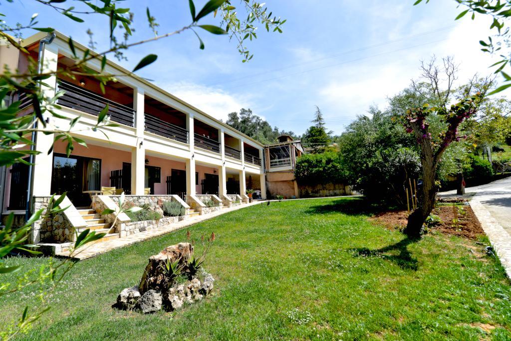 Medusa Lux Apartments Liapades Bagian luar foto